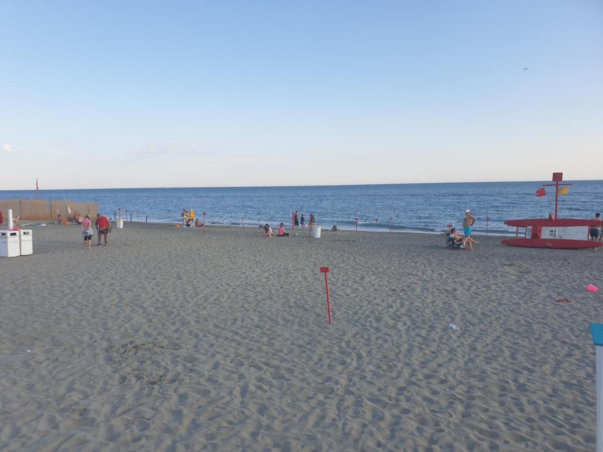 Trilocale Lido Di Roma Daire Lido di Ostia Dış mekan fotoğraf